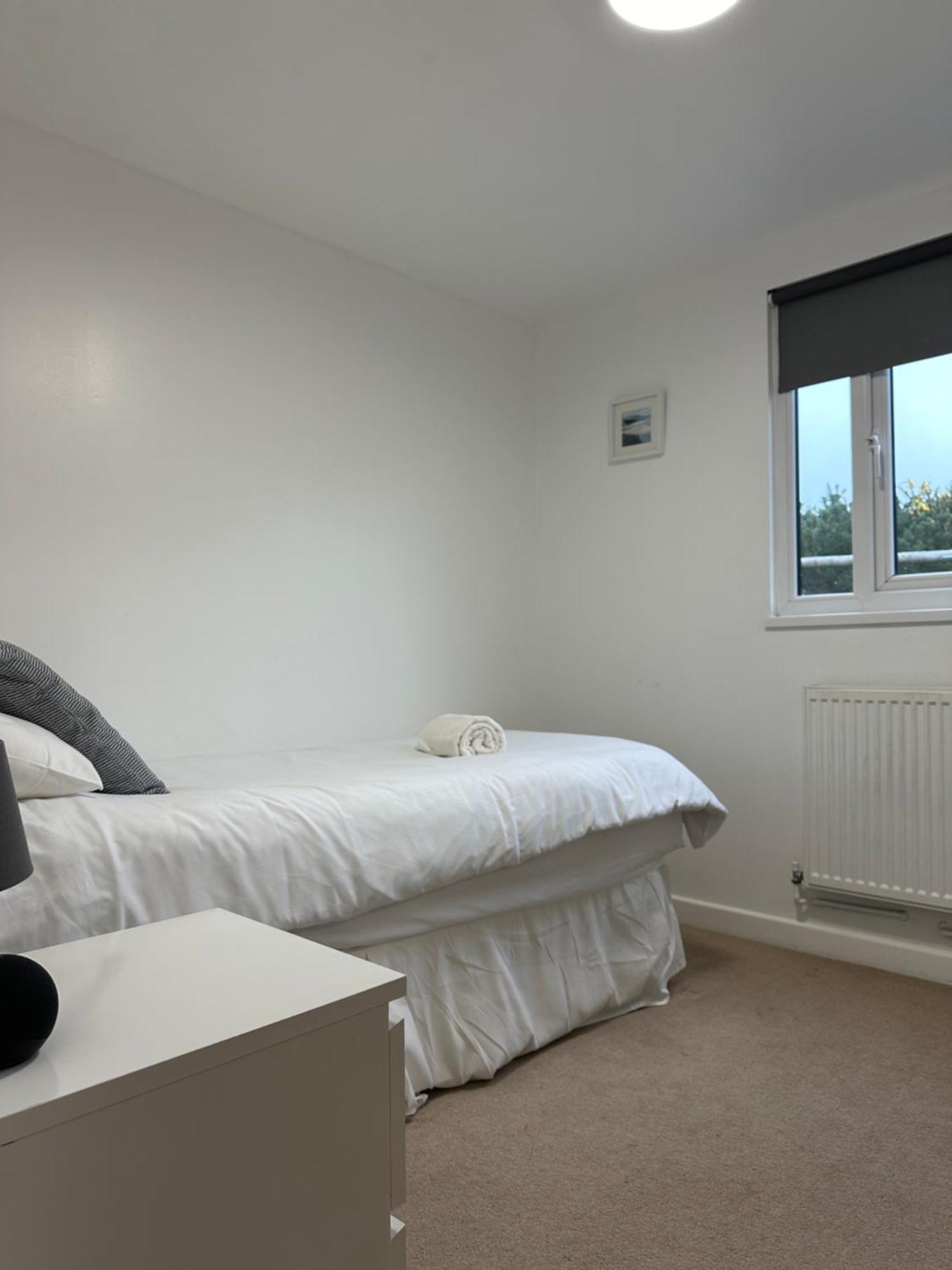 Wheal Prosper- Beautifully Fitted Wooden Lodge Helston Cornwall Екстер'єр фото